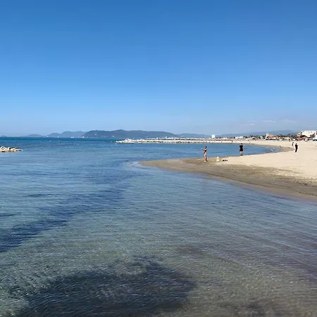 Isa- Il Pontile In Marina Di Massa, With Private Outdoor Area, Just 400 Meters From The * Marina di Massa